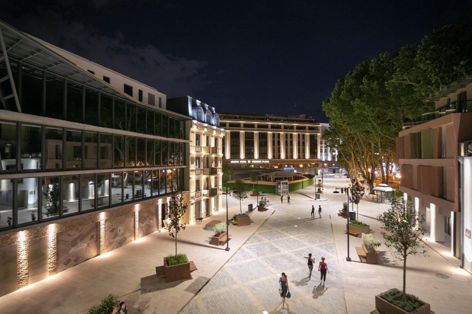 Tbilisi Center, Nino'S Art Apartment ภายนอก รูปภาพ
