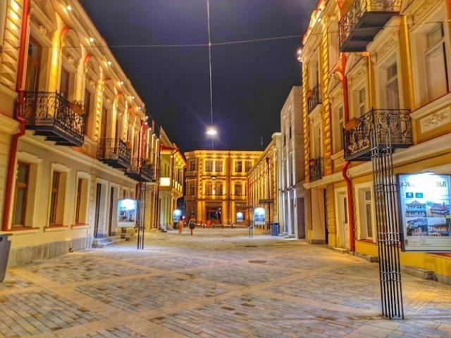 Tbilisi Center, Nino'S Art Apartment ภายนอก รูปภาพ